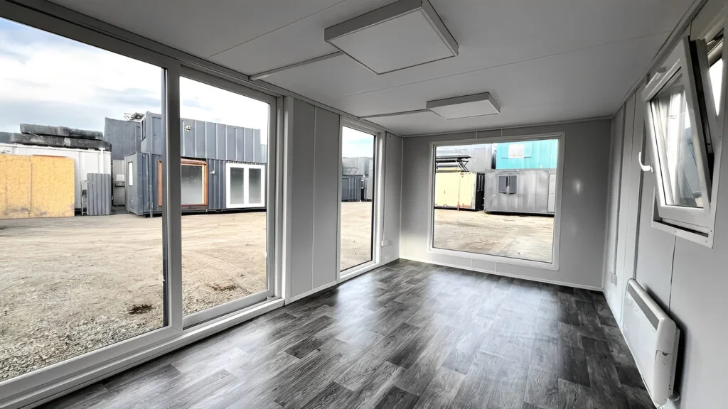 21ft x 8ft Office / Canteen Cabin – Refurbished Anti-Vandal Portable Building - Image 5