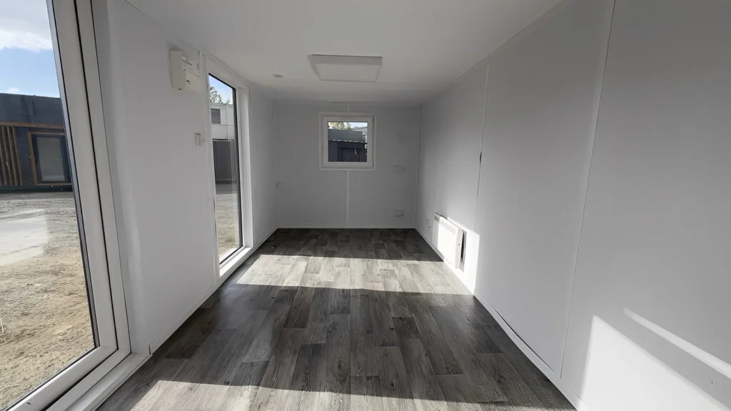 24ft x 9ft Site Office with Toilet – Sales Office / Marketing Suite / Portable Site Cabin - Image 8