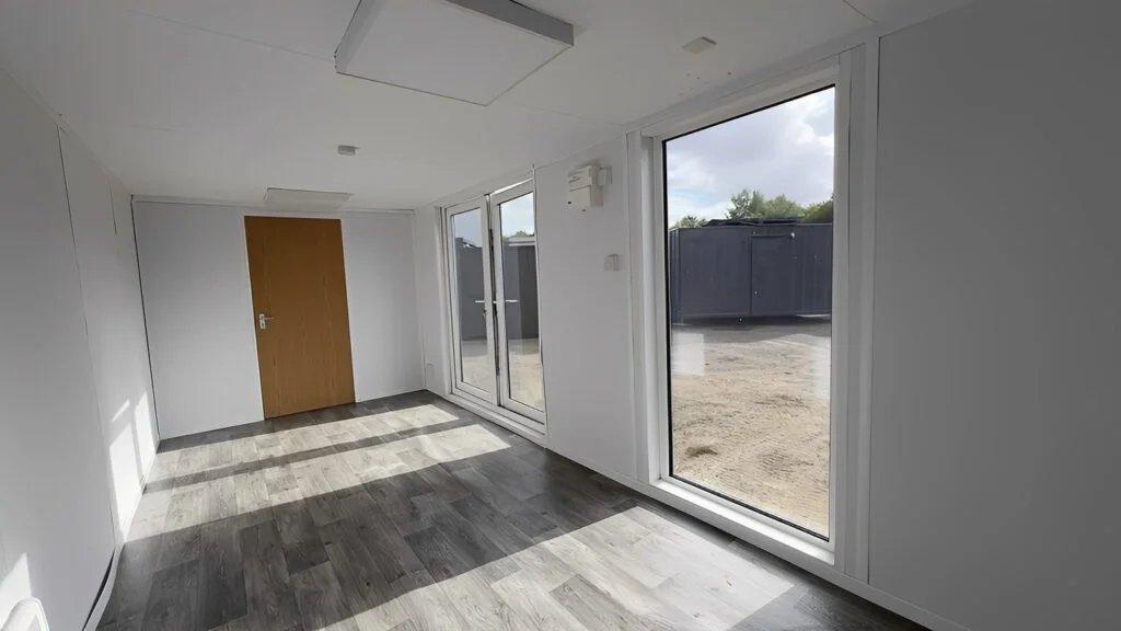 24ft x 9ft Site Office with Toilet – Sales Office / Marketing Suite / Portable Site Cabin - Image 9