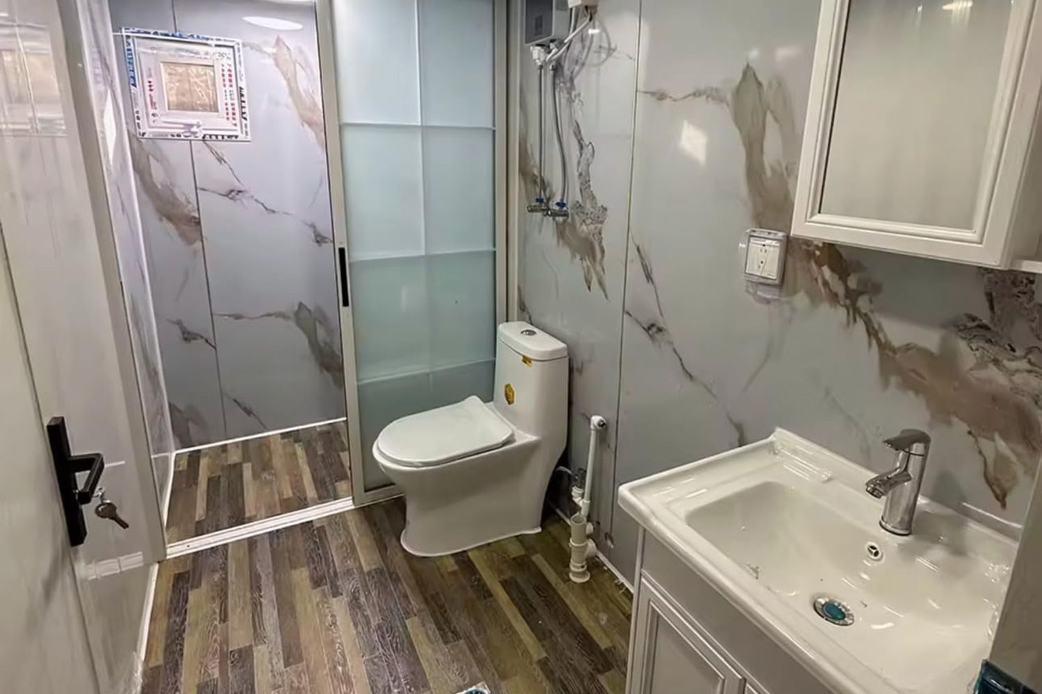 20ft Pre-Assembled Shipping Container Home - Image 3